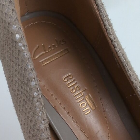 Clarks Delsie Bliss Heels Brown Nubuck Almond Toe Cone Heel Cushioned Wide Shoes - Picture 8 of 12